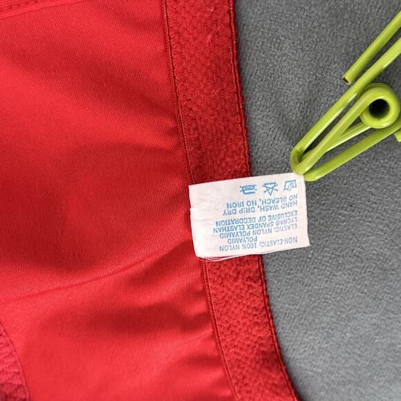 Vintage Vassarette Size 40C Bra Red Nylon Lace Unlined Wire Free USA Made - Picture 10 of 10